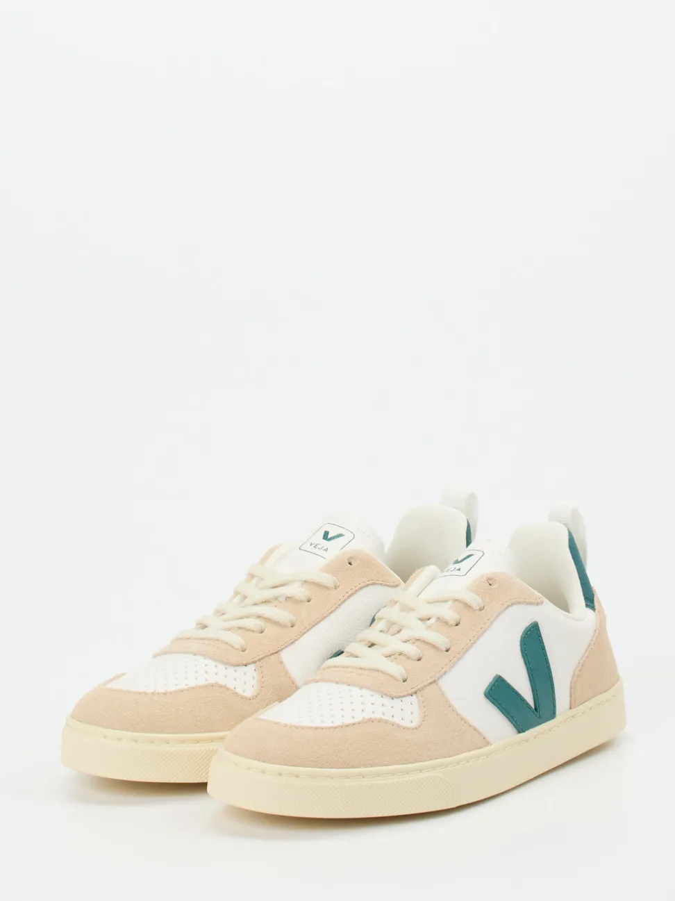 VEJA – Sneaker aus Kalbleder mit Veloursdetails