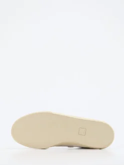 VEJA – Sneaker aus Kalbleder in Offwhite