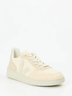VEJA – Sneaker aus Leder in Beige
