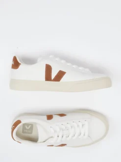 Veja – Sneaker aus Leder mit Veloursdetails Off-White