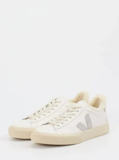 Veja – Sneaker aus Leder mit Wollfutter cremeweiß