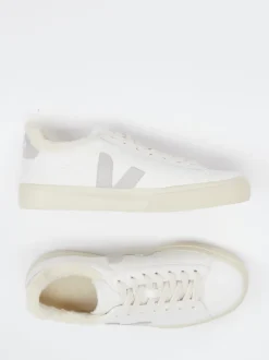Veja – Sneaker aus Leder mit Wollfutter cremeweiß