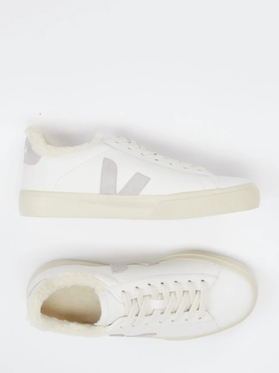 Veja – Sneaker aus Leder mit Wollfutter cremeweiß