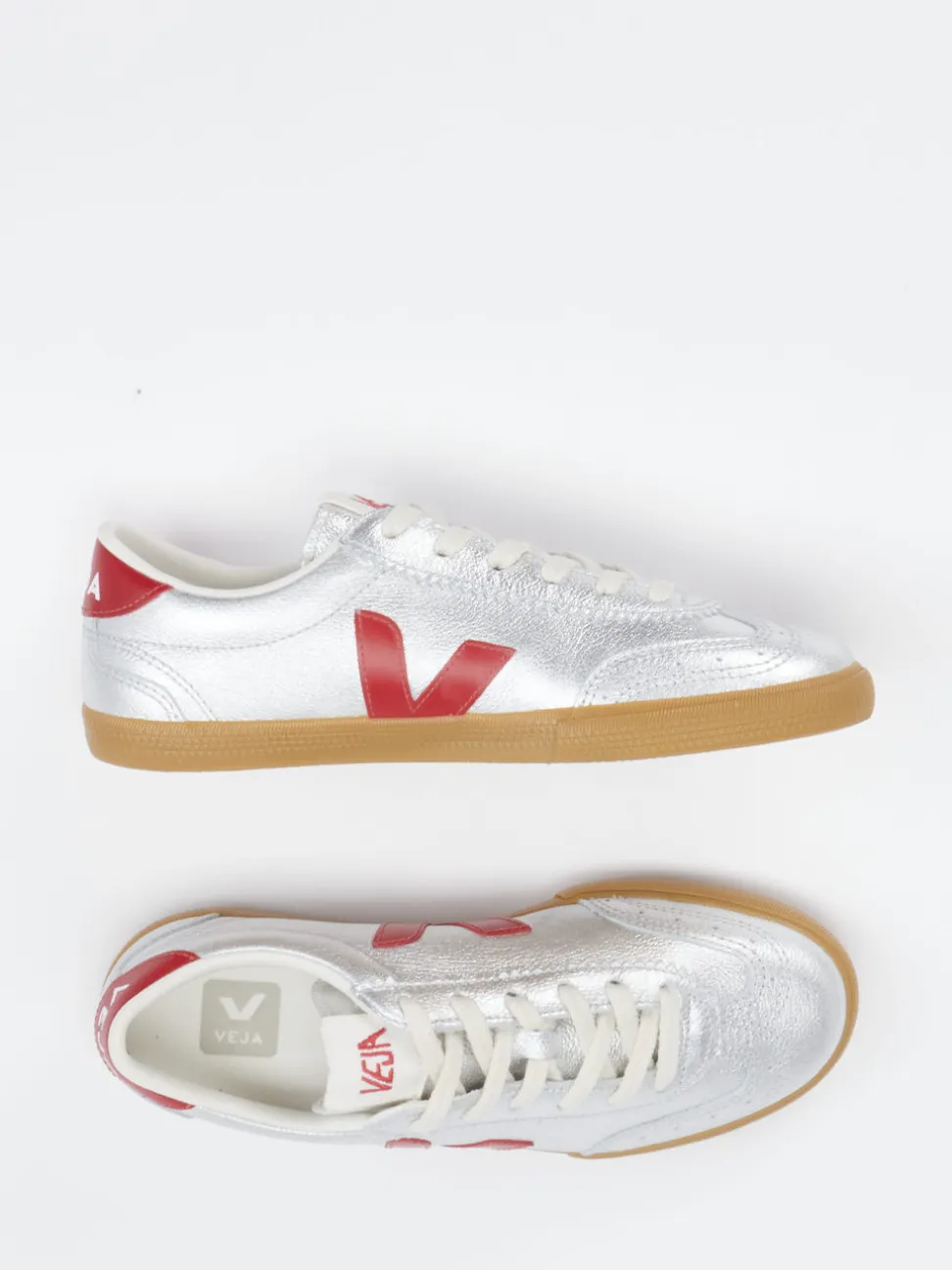 VEJA – Sneaker aus Leder silberfarben