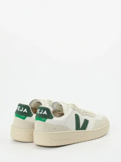 VEJA – Sneaker aus Leder und Velours in Beige