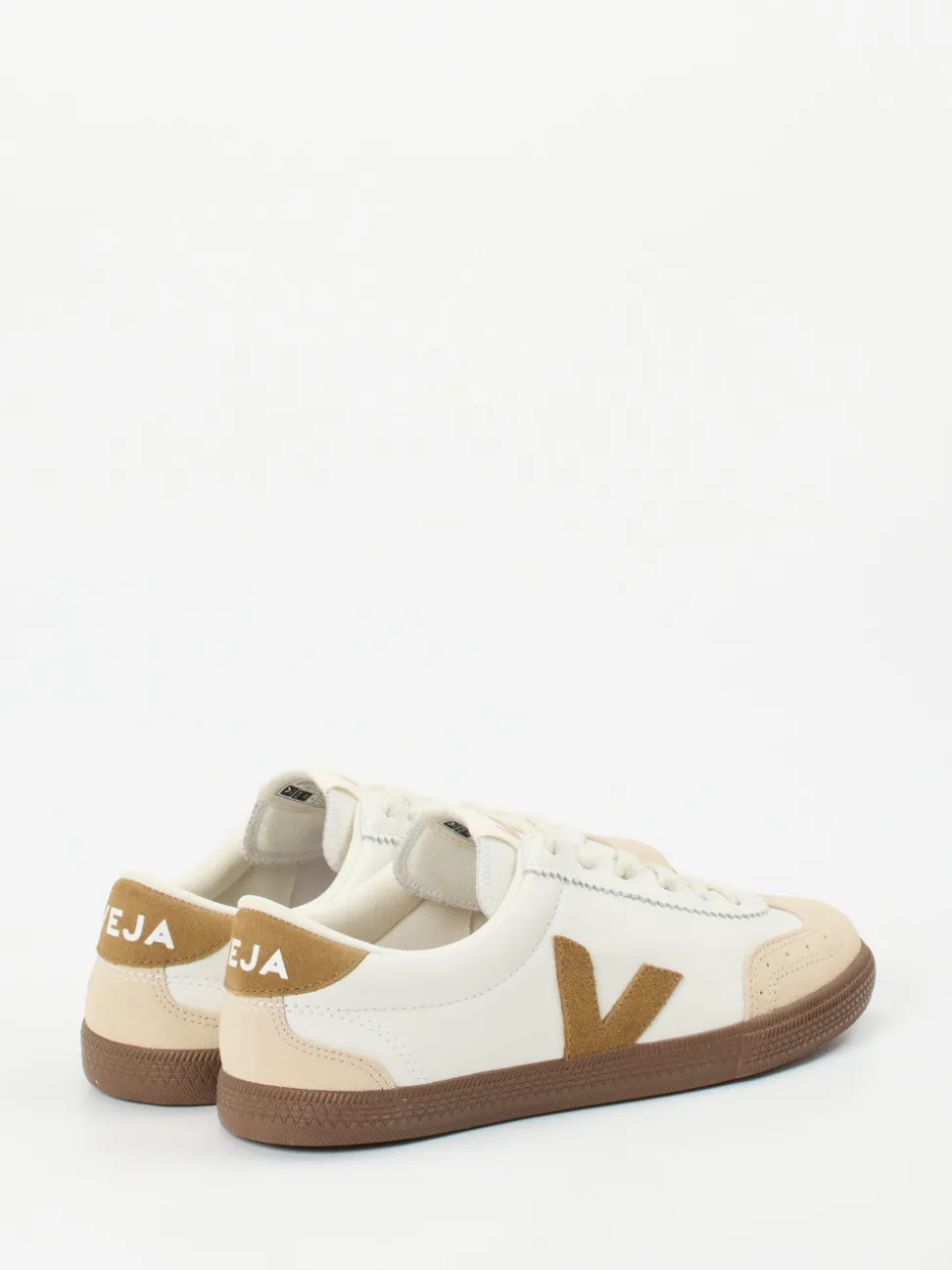 VEJA – Sneaker aus Leder und Velours in Creme