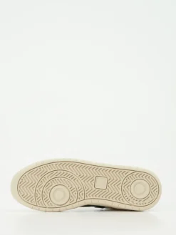 VEJA – Sneaker aus veganem Leder in Weiß