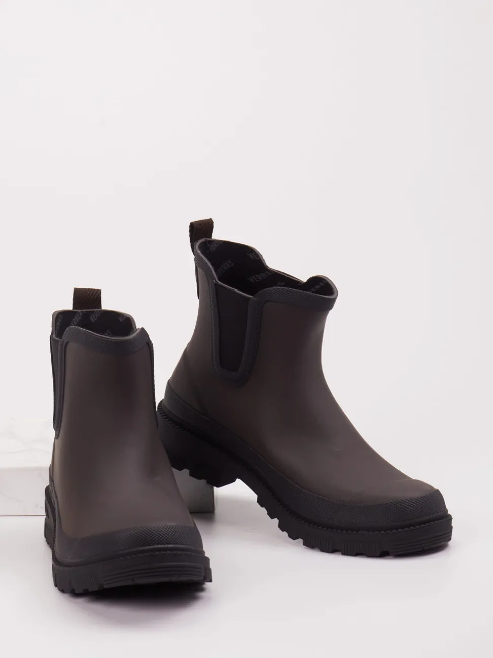 Verbenas – Chelsea Boots aus Gummi dunkelgrau