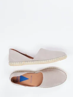 Verbenas – Espadrilles aus Veloursleder in Helltaupe
