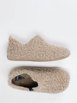 Verbenas – Hausschuh aus Teddy-Fleece in Braun