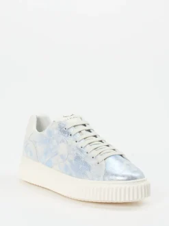 Voile Blanche – Sneaker aus Metallicleder hellblau