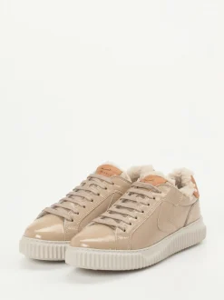 Voile Blanche – Sneaker aus Lackleder in Beige