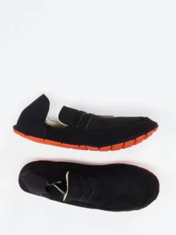 Wai – Slipper aus Synthetik mit Lammfellfutter