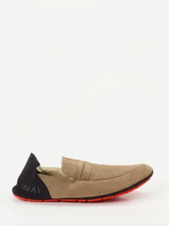 Wai – Slipper aus Veloursleder in Sandbeige