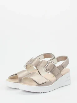 Waldläufer – Komfort-Sandale aus Metallicleder beige