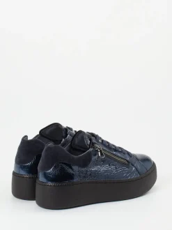 Waldläufer – Plateau-Sneaker aus Metallicleder Nachtblau