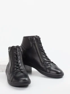 Waldläufer – Stiefelette aus Kalbleder Schwarz