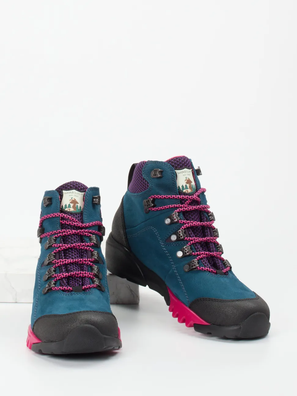 Waldläufer – Wanderschuhe aus Veloursleder Petrolblau