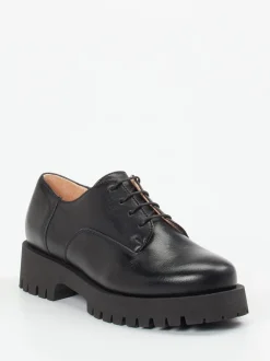 Werner – Derby-Schnürschuh aus Lammleder Schwarz