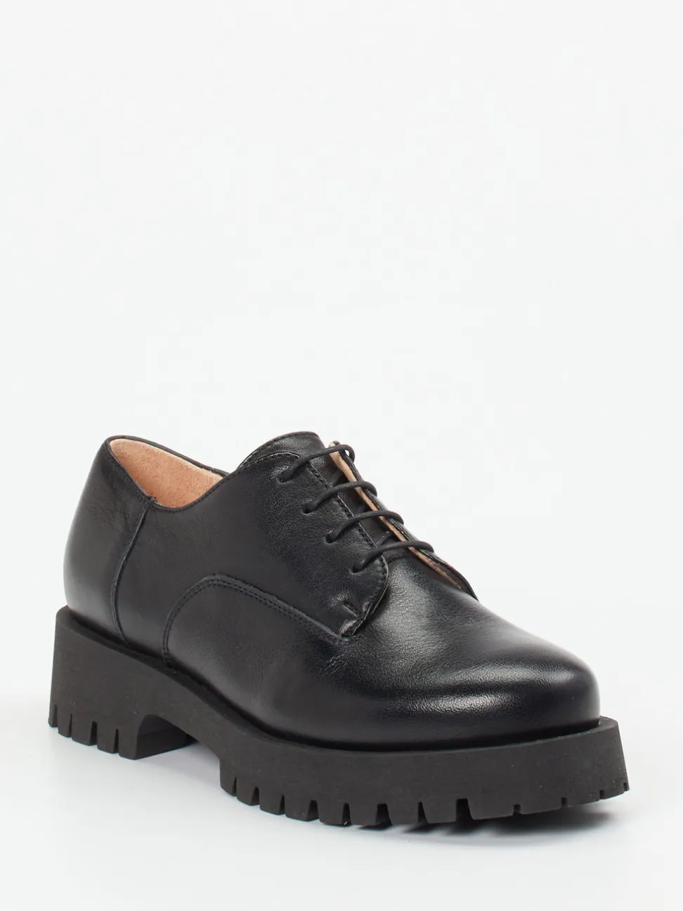 Werner – Derby-Schnürschuh aus Lammleder Schwarz