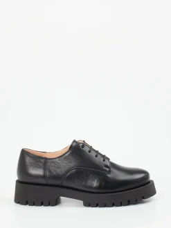 Werner – Derby-Schnürschuh aus Lammleder Schwarz
