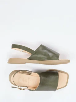 Werner – Sandalen aus Kalbleder in Olivgrün