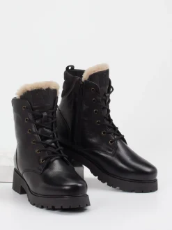 Werner – Schnürboots aus Kalbleder schwarz
