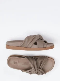 Werner – Slides aus Kalbleder in Taupe
