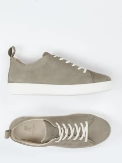 Werner – Sneaker aus Nubukleder in Taupe