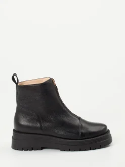 Werner – Stiefelette aus Kalbleder in Schwarz