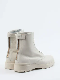Woolrich – Schnürboots aus Kalbleder cremeweiß