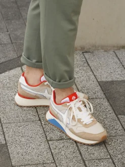 W6YZ – Retro-Sneaker aus Veloursleder Beige